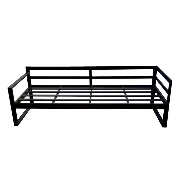 Muebles de estructura metálica con cojines tapizados